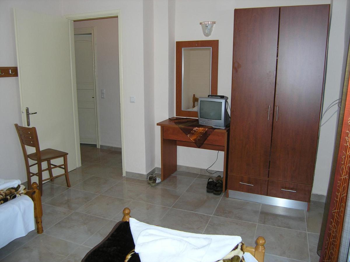 Kardanis House Hotel ปาร์กา ภายนอก รูปภาพ